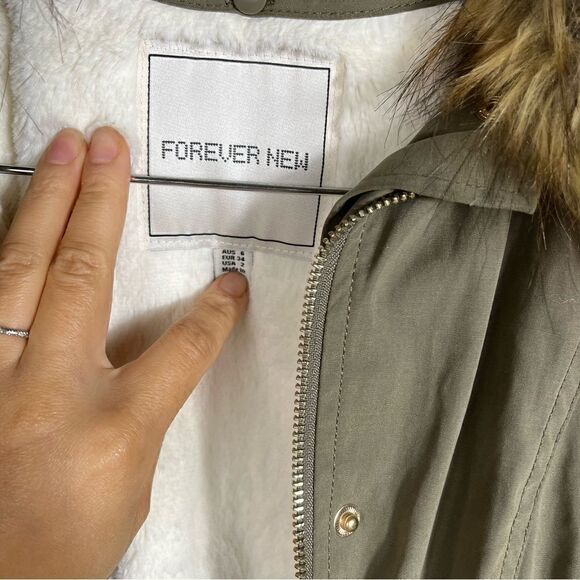 Forever New Utility Vest size 2 - Picture 8 of 8